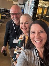 Hope Morris's Instagram, Twitter & Facebook