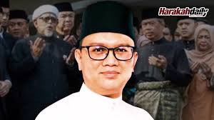 Tun mahathir akan mengumumkan senarai menteri lengkap secara berperingkat dan semestinya selepas membuat penilaian terhadap setiap seorang jemaah menteri. 10 Pencapaian 100 Hari Perikatan Nasional