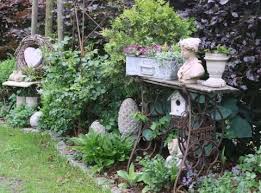Pin Von Christelle Pruet Auf Decoration Jardin In 2020 Shabby Chic Garten Garten Deko Garten Gestalten