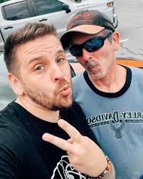 Another solar rotation complete. Here's a photo dump to prove it ♥️🍾