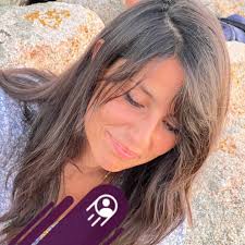 Bimba di 4 mesi e mezzo, ha iniziato a morsicarmi i capezzoli Non sono  morsetti ingenui, sono morsicate complete e di sfida quasi Ho provato a  dirle “Camilla no! Fai male alla