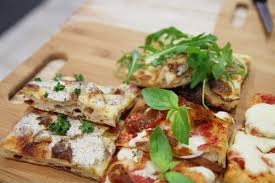 Pizz Arome La Premiere Pizzeria 100 Vegetarienne De Strasbourg Pizza renard strasbourg, commander pizza par allo :03 88 84 41 74 | livraison pizzas à strasbourg.