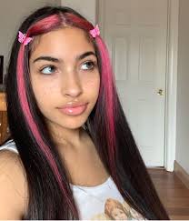 Pin By A On Veerena Hair Streaks Hair Color Streaks Aesthetic Hair