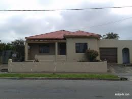 Long before written history the banks of the now buffalo river and the seashore were inhabited by early man, the nahoon footprints have been dated. 3 Bedroom House To Rent In Westbank Houses For Rent In East London Eastern Cape Africada Com Mobile 38539