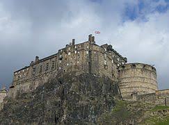 Situado sobre una colina volcánica en el centro de la ciudad, el castillo es el mayor atractivo turístico de edimburgo. Castillo De Edimburgo Wikipedia La Enciclopedia Libre