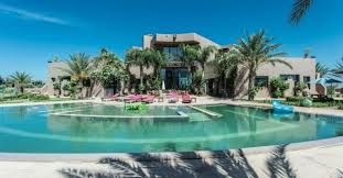 Emeline Propose Depuis 7 Ans La Location Villa Maroc Avec Piscine Privee 30 Villas De 4 A 25 Chambres Service Sur Villa De Luxe Villa Maroc Vacances De Luxe