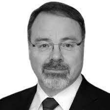 Dorian Giles's Instagram, Twitter & Facebook