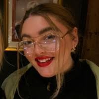 Natalie Markwell's Instagram, Twitter & Facebook