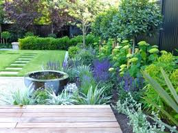 52 Creative Garden Lawn Design To Be Inspire Homiku Com Garden Design Layout Landscaping Garden Design Layout Lawn Design
