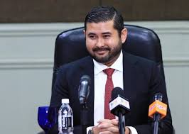 Najib defends red shirts rally and says umno has you are a minister, not god, johor crown prince tells nazri these pictures of this page are about:tunku ismail sultan ibrahim. Johor Crown Prince Maintains Political Neutrality After Apparent Pro Bn Remarks Today