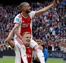 Explore and share the latest ziyech pictures, gifs, memes, images, and photos on imgur. George S Tweet A Random Picture Of Hakim Ziyech Sitting On The Bench Trendsmap