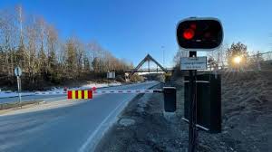 Oslofjordtunnelen er åpen igjen i begge retninger etter å ha vært stengt i flere timer onsdag på grunn av en defekt del i viftesystemet. Derfor Var Oslofjordtunnelen Var Stengt I Tre Time Oslofjordtunnelen Shotoe