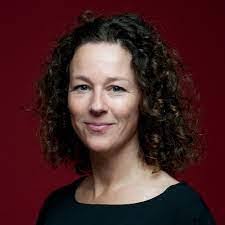 Debbie Saul's Instagram, Twitter & Facebook