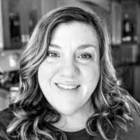 Laura Rabb's Instagram, Twitter & Facebook