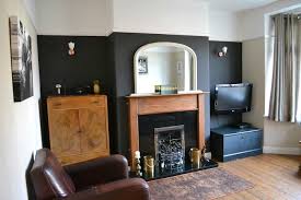 Wij kunnen deze kleur leveren in verschillende merken lakken en muurverf. Painting Our Living Room In Farrow Ball Stiffkey Blue Tidylife