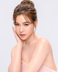 Jackie Gonzaga (@jackiegirlg) · Instagram photos and Reels