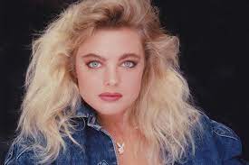 Her height is 5 feet 6 inches (1.68 m). Erika Eleniak Bio Age Height Daughter Family Now Instagram 2021