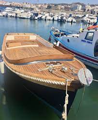 Pin By Beppe On Barche Water Crafts Poker Table Decor