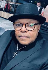 🗣 It's 𝗚𝗮𝗺𝗲 𝗪𝗲𝗲𝗸! Meet the first of six finalists for the next  Golden Voice of the Hawkeye Marching Band: Eric Hanson! Many of you may  know Eric as the co-host of