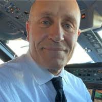 Erin Sennett's Instagram, Twitter & Facebook