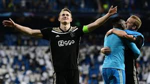 Daar komt hij onder meer trainer darije kalezic en wiljan pluim tegen. Rayu De Ligt Mu Siapkan Gaji Rp4 3 Miliar Per Pekan
