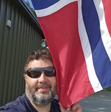 Nusmir Fajić obilježio prelazni rok u Prvoj ligi Federacije Popularni Fajke  strah i trepet protivnički golmana, ali ima jednu manu voli kocku i  kafanu... Fajić je igrao u velikim klubovima, ali u