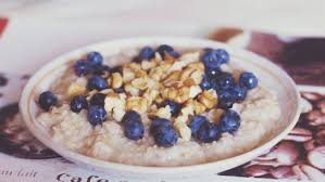 Sudah temukan pilihan makanan ikan cupang alami mana yang paling cocok untuk melengkapi pola makan ikan cupang kesayanganmu? Jangan Ragu Makan Oatmeal Biar Kata Orang Rasanya Hambar Tapi Ternyata Banyak Manfaatnya Buat Kesehatan