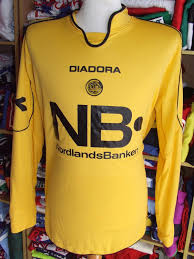 Stort ønske om at komme til asien. Bodo Glimt Home Football Shirt 2009