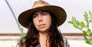 Leo grad DJ Allen pays it forward with 3MGivesBack