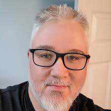 Tommy Meehan and his twin sister Mary (RIP) were long time St. Ignatius  people as was his younger brother John who just had a birthday yesterday.💖 