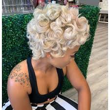 If you're ready to channel your inner 1920s beauty, then this is the perfect style for you. White Blonde Curls 27 Piece Wig Black Hair Tribe