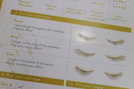 Wah, ternyata bedak si kecil dapat melentikkan bulu mata moms, lho. Kelebihan Dan Kekurangan Eyelash Extension Yang Harus Kamu Tahu