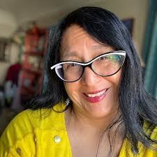 Kerri Lopez's Instagram, Twitter & Facebook