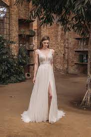 Maybe you would like to learn more about one of these? So Lagerst Du Dein Brautkleid Richtig Frau Immer Herr Ewig