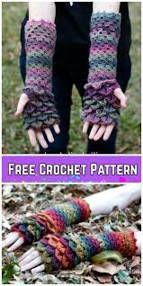They are so fabulous and it's so clever that kristine on mareshop etsy crochet the crocodile stitch upwards which makes it so cool for ladies even men to wear. Crochet Dragon Scale Gloves Free Pattern Crochet Gloves Pattern Crochet Gloves Free Pattern Fingerless Gloves Crochet Pattern