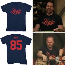 Dresden style lady with parasol figurine. Critrolecloset