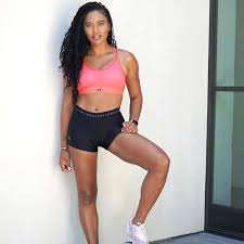 How to lose weight while breastfeeding. Ayesha Curry Reveals She S Lost 35 Pounds During Quarantine Without Cutting Out Her Favorite Comfort Foods Eatingwell