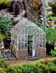 Feengrunes Miniaturhaus Feengrunes Miniaturhaus Gartenideen Gartengestaltung Gartendeko Kidsgarden Diy Feengarten Feengarten Miniaturgarten