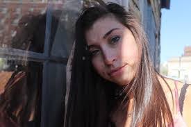 Brianna Combs's Instagram, Twitter & Facebook