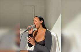 Naomi sharon is a dutch and caribbean singer/ songwriter. Xuyncf2rqs6mam