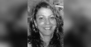 Irene Fernandes's Instagram, Twitter & Facebook