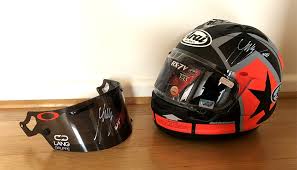 Fabio quartararo, lin jarvis, massimo meregalli, maverick vinales Maverick Vinales Signed Replica Arai Helmet And Visor Charitystars