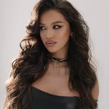 DANA KHAN 🐈‍⬛ (@danakhann) • Instagram photos and videos