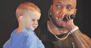 Flo Rida entertains crowd during Corbin Arena concert Saturday