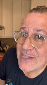 Antonio Hanna's Instagram, Twitter & Facebook