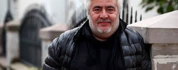 Antalya altın portakal film festivali'nin 'öğle sohbetleri'ne konuk olan yönetmen ve oyuncu uğur yücel ile bir vatandaş arasında. Ugur Yucel Icerde Kadrosunda Diziler Com