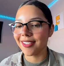 Dunia Santos's Instagram, Twitter & Facebook