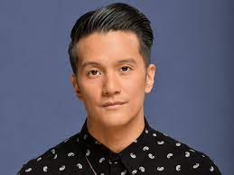 The song was suppose represent austria in the eurovision song contest 2020, after vincent bueno was internally selected by the austrian broadcaster orf on 12 december 2019. Vincent Bueno Will Represent Austria At Eurovision 2020 With Alive