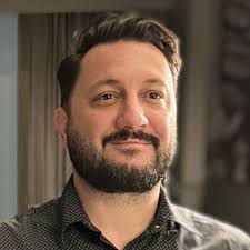 💪 Time to remove the open to work status!