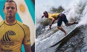 El argentino leandro lele usuna hizo historia este sábado en los juegos de tokio, al tomar parte de la serie clasificatoria con la que el surf hizo su debut absoluto como disciplina olímpica.el surfista marplatense fue cuarto entre los cuatro de su serie con una puntuación de 8.27 (se suman las dos mejores olas de un máximo de 25 que cada atleta puede tomar). Surf Lele Usuna Se Clasifico A Los Juegos Olimpicos De Tokio
